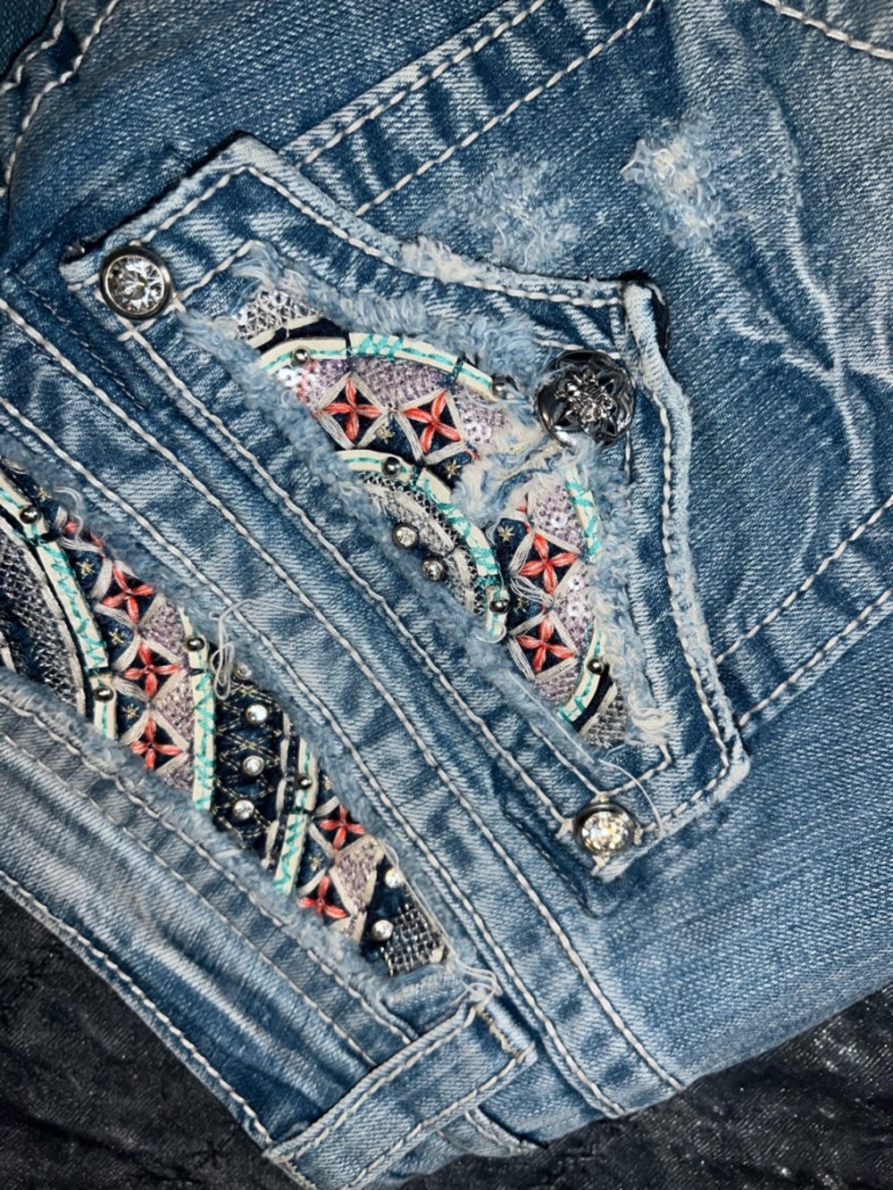 Miss Me mid shorts- 29 Embroidered Jean Shorts